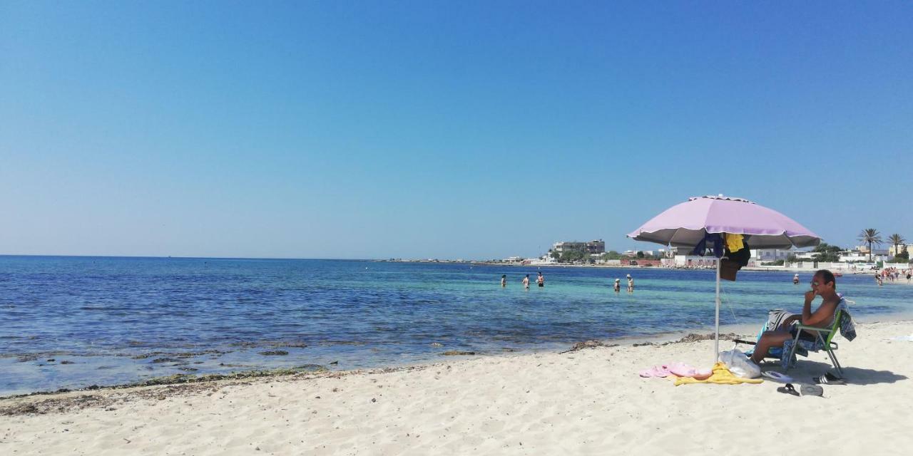 Casa Vacanza In Pieno Centro Storico Vicino Ostuni E La Riserva Di Torre Quaceto Сан-Вито-деи- Норманни Экстерьер фото