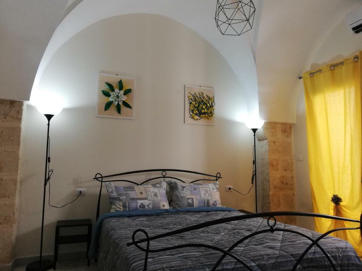 Casa Vacanza In Pieno Centro Storico Vicino Ostuni E La Riserva Di Torre Quaceto Сан-Вито-деи- Норманни Номер фото